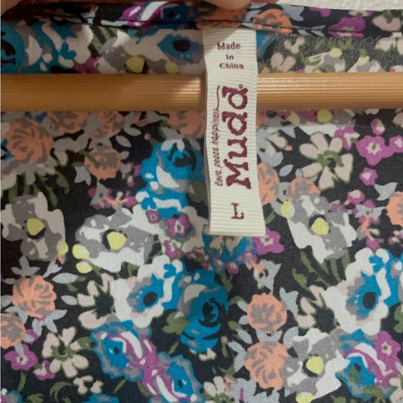 Mudd Blue and Pink floral Long Sleeve button up Blouse - Picture 3 of 10